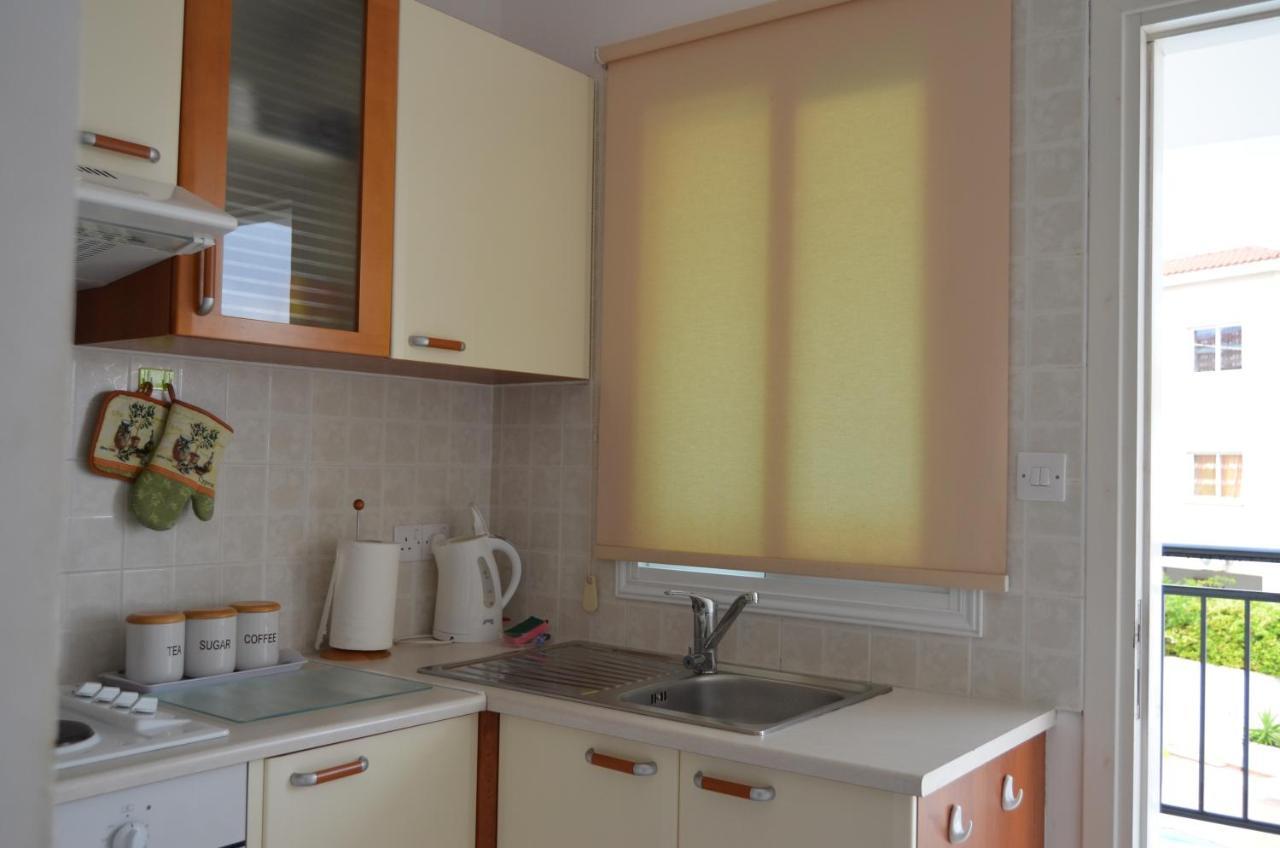 Ithaki Gardens Apartment 107 Paphos Buitenkant foto