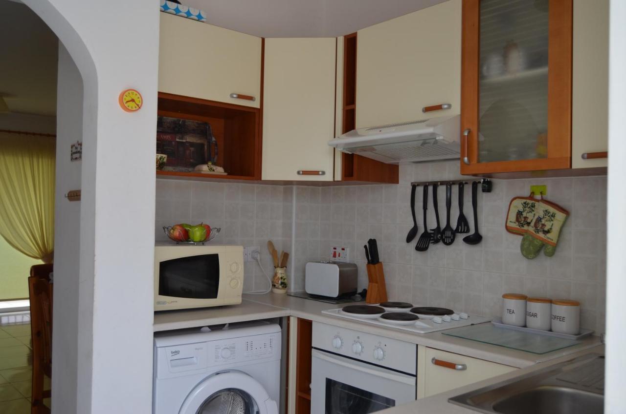 Ithaki Gardens Apartment 107 Paphos Buitenkant foto