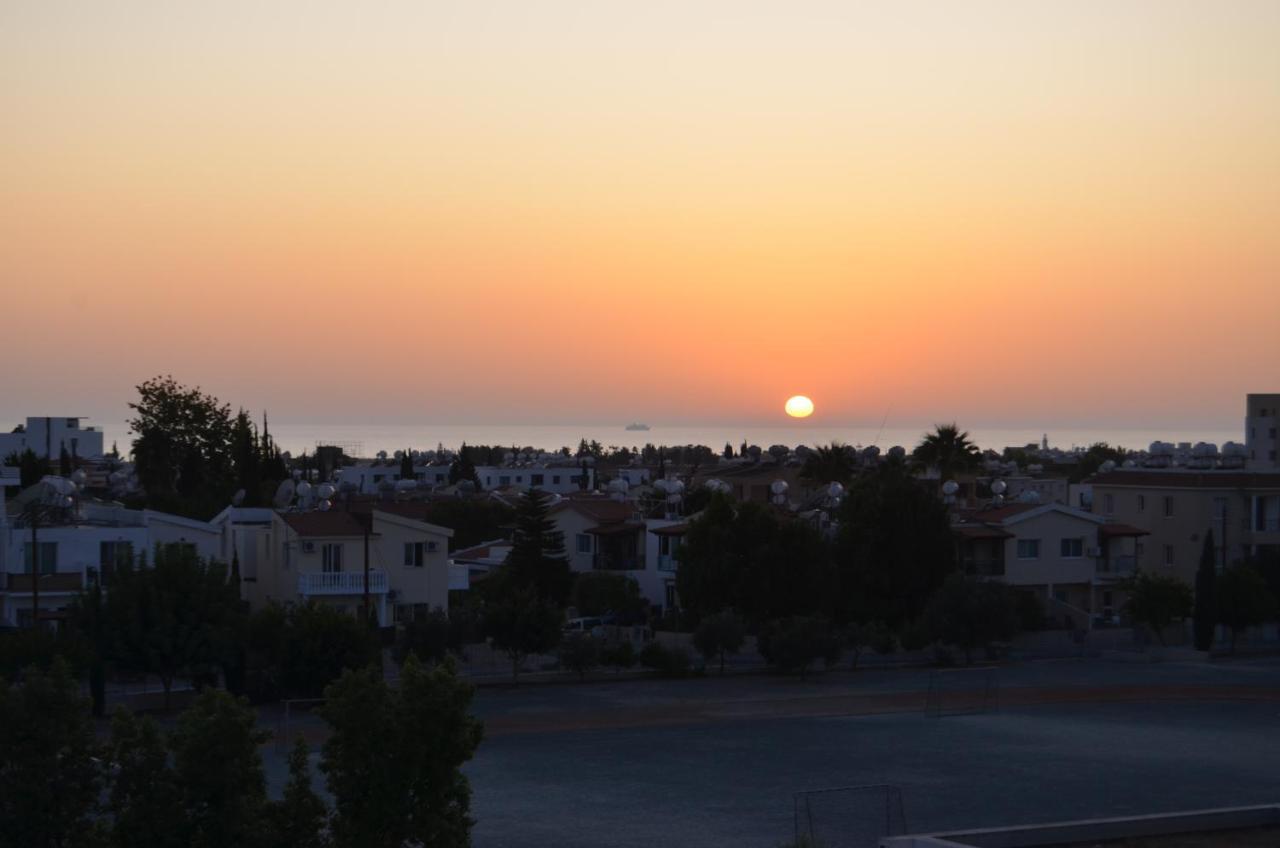 Ithaki Gardens Apartment 107 Paphos Buitenkant foto