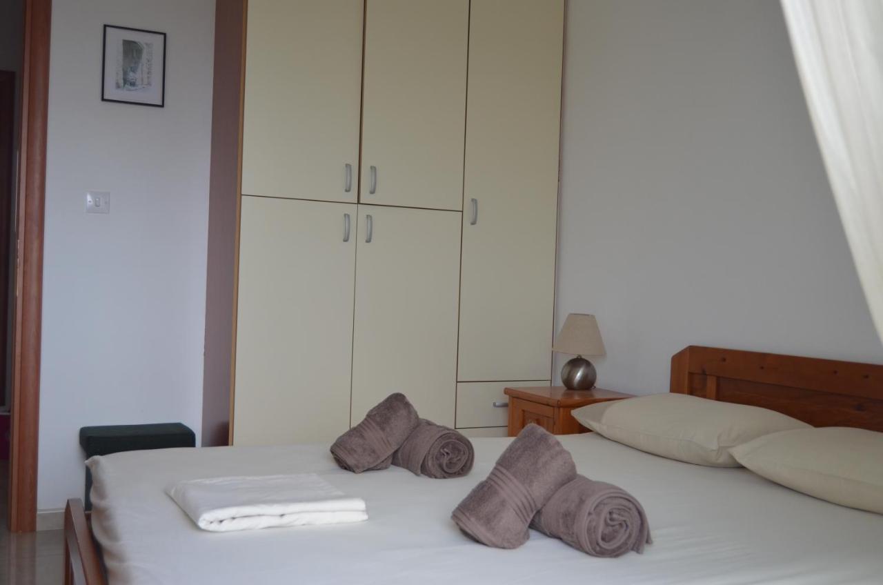 Ithaki Gardens Apartment 107 Paphos Buitenkant foto